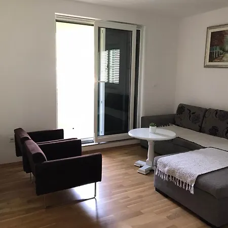 아파트 Apartmani Selce