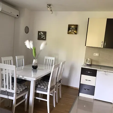 Apartmani Selce *