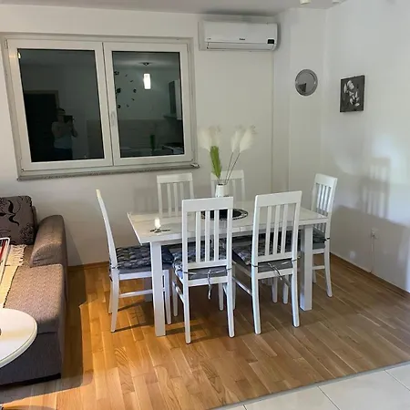 Apartmani Selce - Parking Place!! Daire Selce