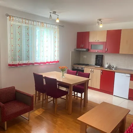 Apartmani Selce - Parking Place!!