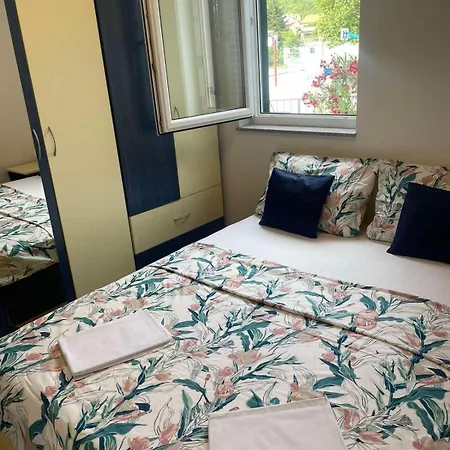 아파트 Apartmani Selce 셀스