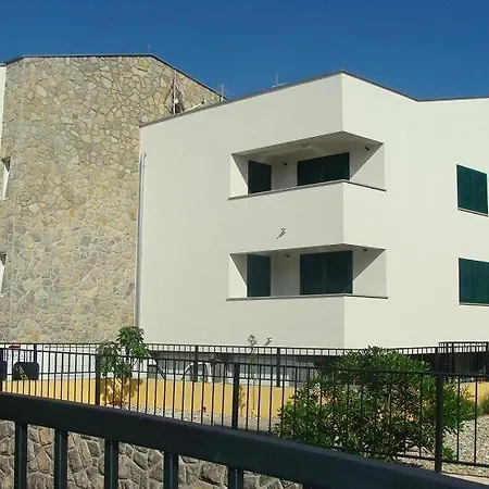 Apartment Apartmani Selce - Parking Place!! *