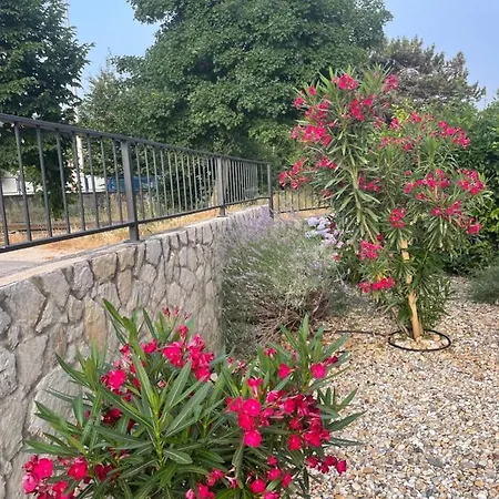 Apartment Apartmani Selce - Parking Place!! Selce